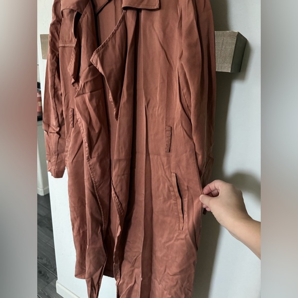 Badgley Mischka Terracotta Trench Coat - Picture 6 of 12